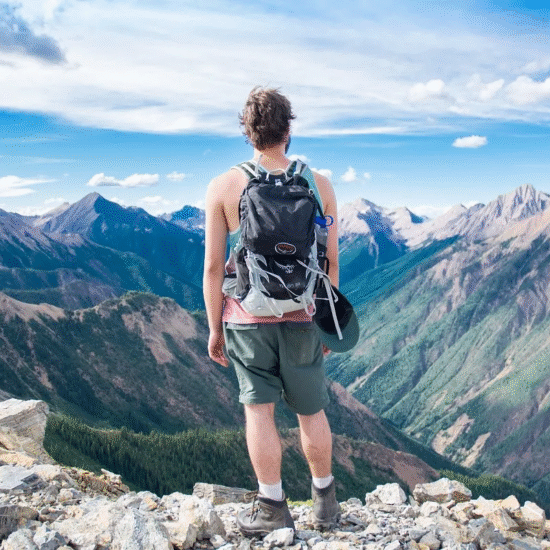 8 Tips &Tricks to Travel Without Money