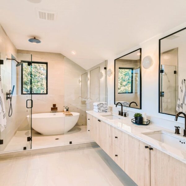 Create a Luxurious Bathroom with These Inspiring Design Tips