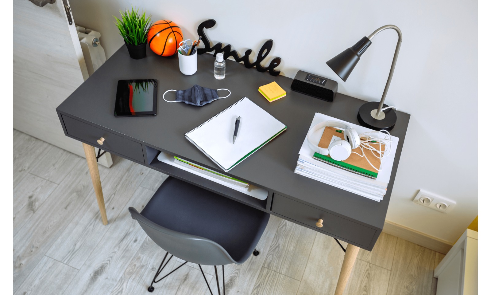 How To Choose The Right Study Table