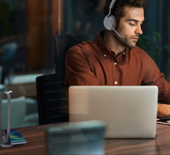 3 Types of Noise Canceling Headphones Microphone