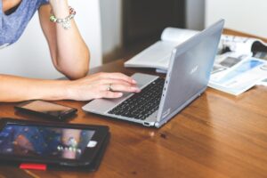 Unique Gadget Gifts for Tech Lovers
